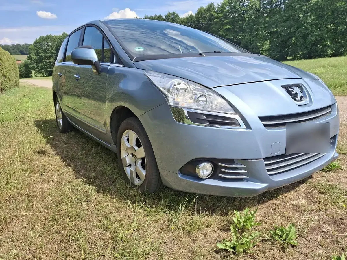 Gebraucht Peugeot 5008 170 PS (125 kW) 2012 Blau Van / Kleinbus