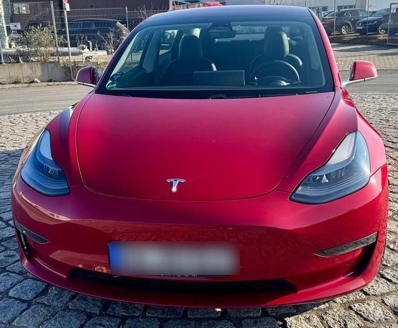 Gebraucht Tesla Model 3 Long Range AWD 244 kW (333 PS) 2019 Rot Limousine