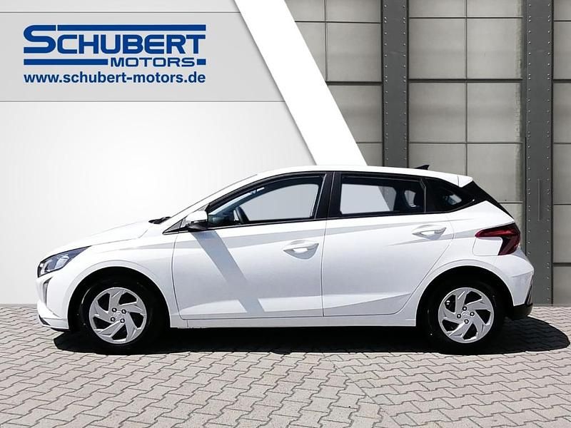 Neu Hyundai i20 Select 101 PS (74 kW) 2025 Atlas white / sol Kleinwagen