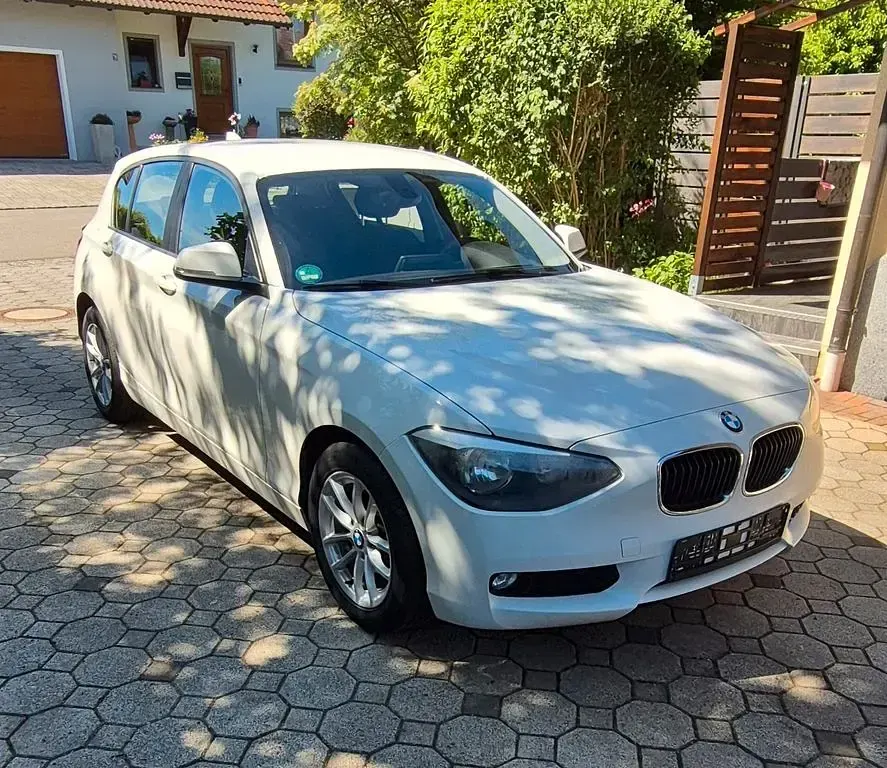 Gebraucht BMW 116 136 PS (100 kW) 2014 Weiß Kleinwagen