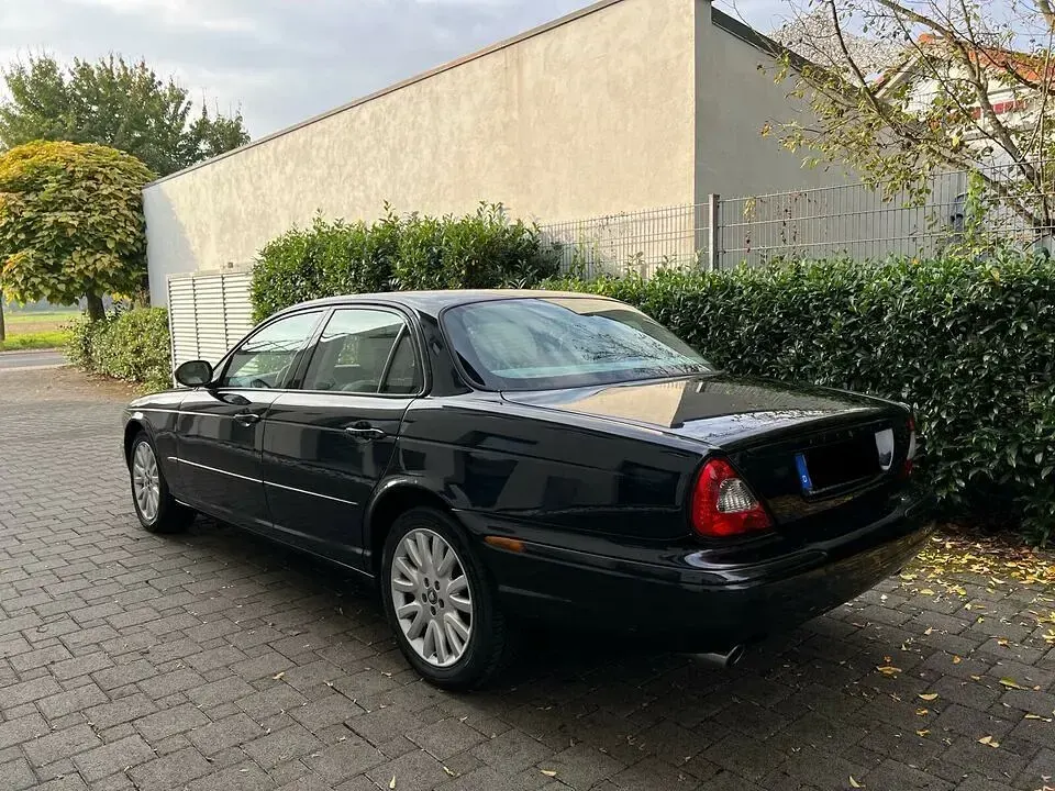 Gebraucht Jaguar XJ8 298 PS (219 kW) 2003 Schwarz Limousine