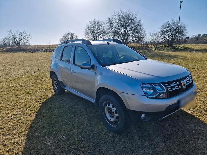 Gebraucht Dacia Duster 125 PS (91 kW) 2015 Silber SUV