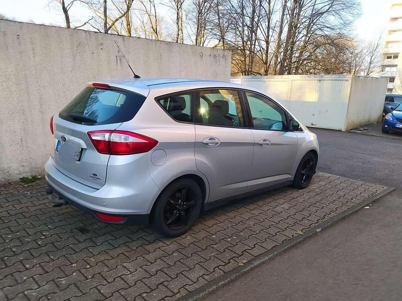 Grau Gebraucht 2011 Ford C-MAX Titanium Van / Kleinbus | 3.800 € (Etwas zu teuer) - Bild 1/4