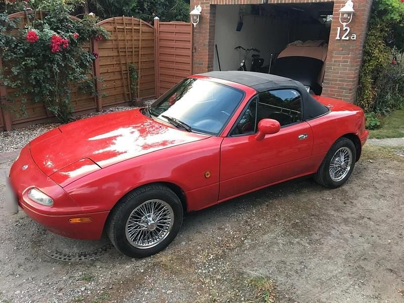 Second-hand Mazda MX5 131 CP (96 kW) 1994 Roșu Cabrio