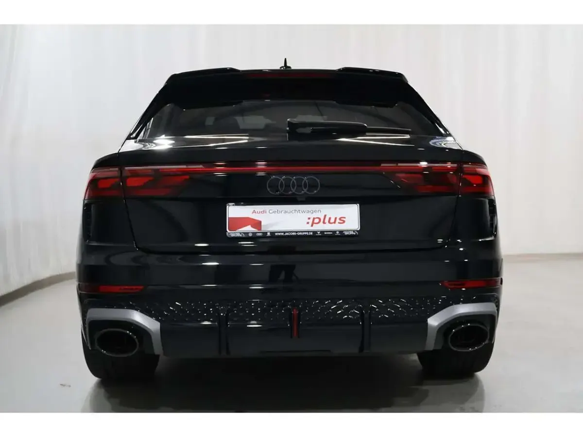 Używany Audi RS Q8 Performance 640 KM (470 kW) 2025 Czarny SUV