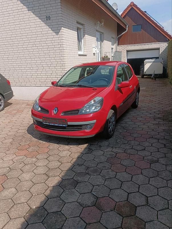 Gebraucht Renault Clio III 75 PS (55 kW) 2008 Rot Kleinwagen
