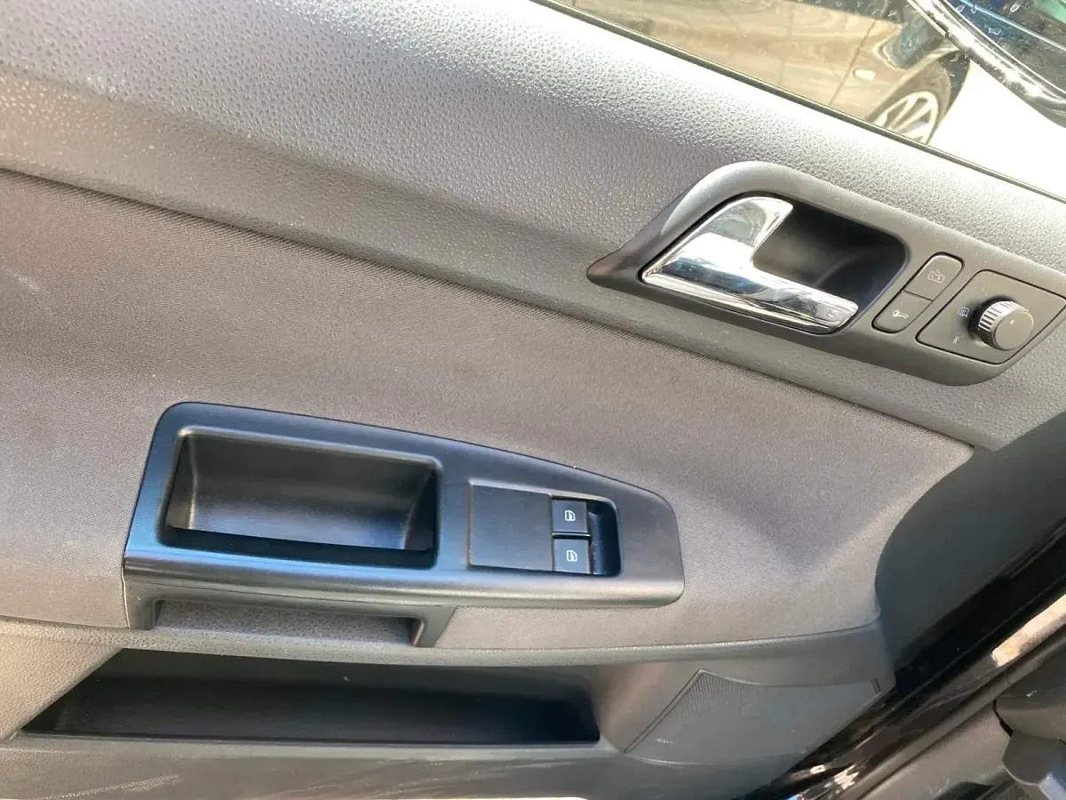 Gebraucht VW Polo 69 PS (50 kW) 2008 Schwarz Kleinwagen