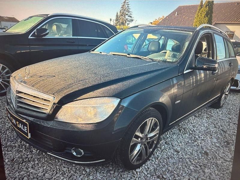 Schwarz Gebraucht 2011 Mercedes C250 Elegance Kombi | 5.700 € (Superpreis) - Bild 1/4