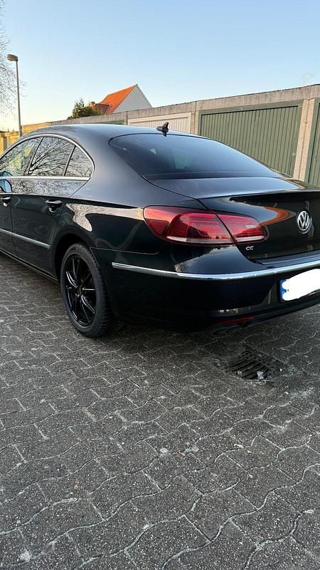 Gebraucht VW Passat 140 PS (102 kW) 2013 Schwarz Coupé