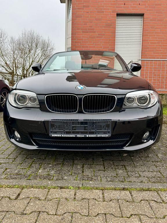 Gebraucht BMW 120 Cabriolet 170 PS (125 kW) 2012 Schwarz Cabrio