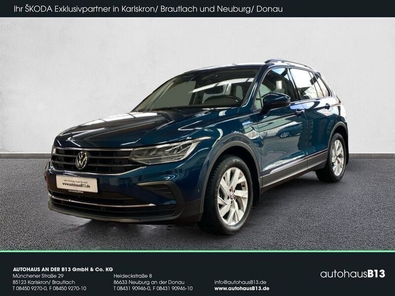 Nightshade blue metallic (blau) Gebraucht 2022 VW Tiguan Life SUV | 25.450 € (Guter Preis) - Bild 1/4