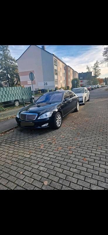 Schwarz Gebraucht 2006 Mercedes S550 Limousine | 20.999 € - Bild 1/4