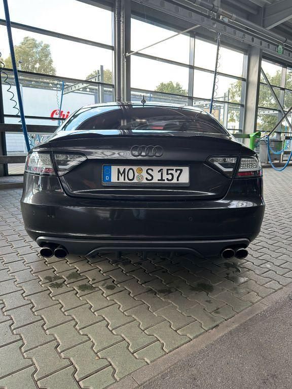 Gebraucht Audi A5 Sportback Design 179 PS (131 kW) 2010 Schwarz Kleinwagen