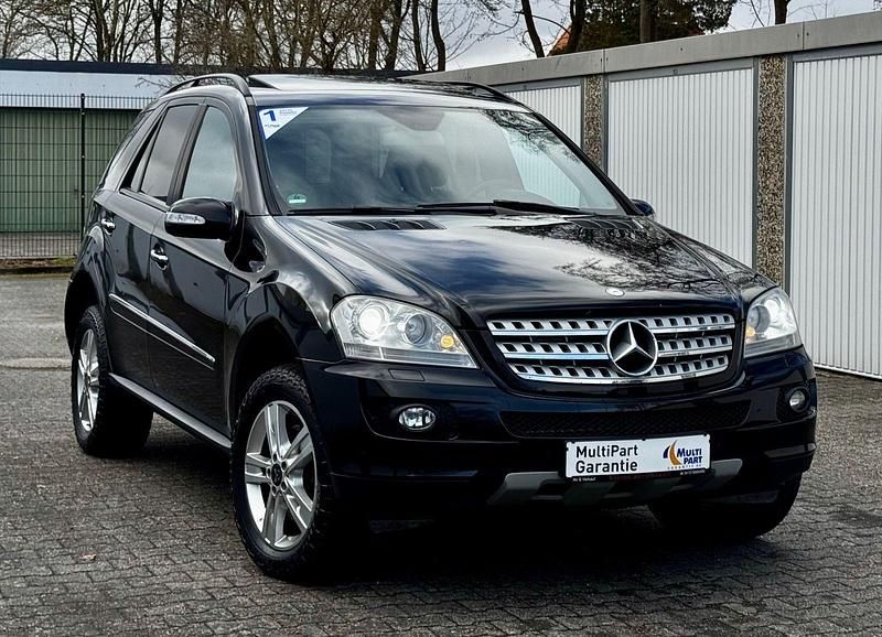 Gebraucht Mercedes ML320 224 PS (164 kW) 2008 Schwarz SUV