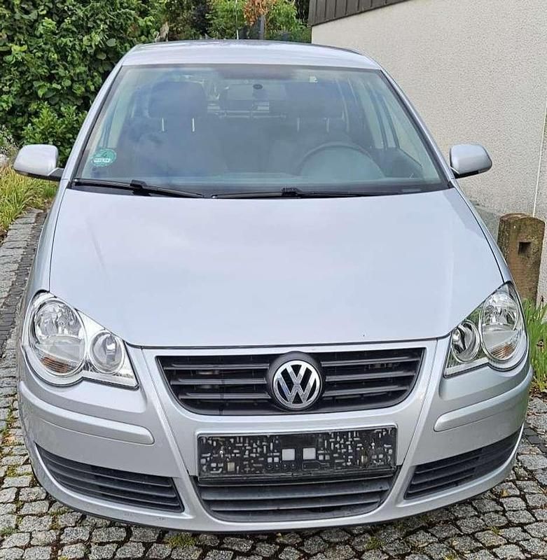 Silber Gebraucht 2005 VW Polo Trendline Limousine | 1.199 € (Guter Preis) - Bild 1/4
