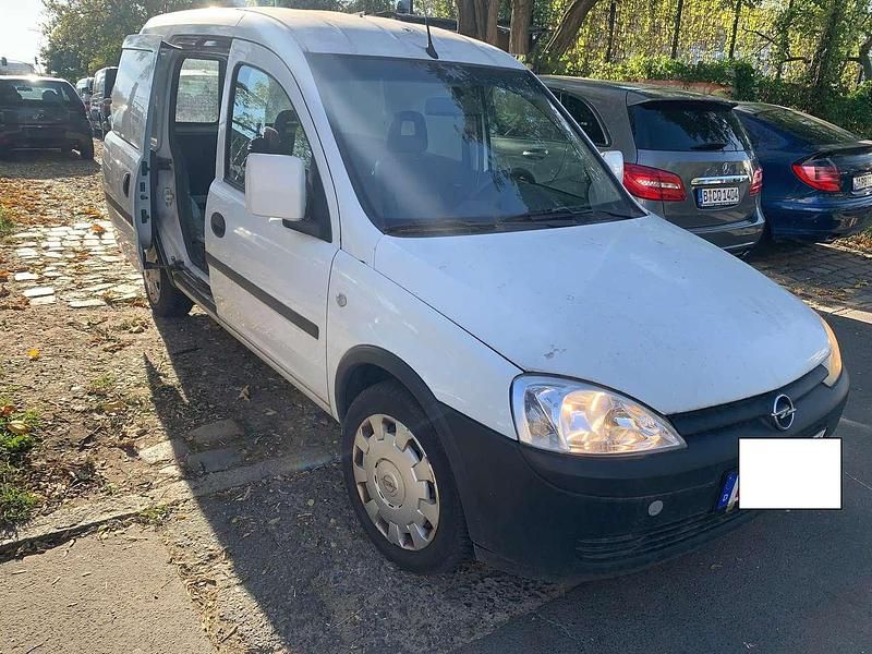 Gebraucht Opel Combo 94 PS (69 kW) 2008 Casabl/arctic/eisweiss/kaolin Van / Kleinbus