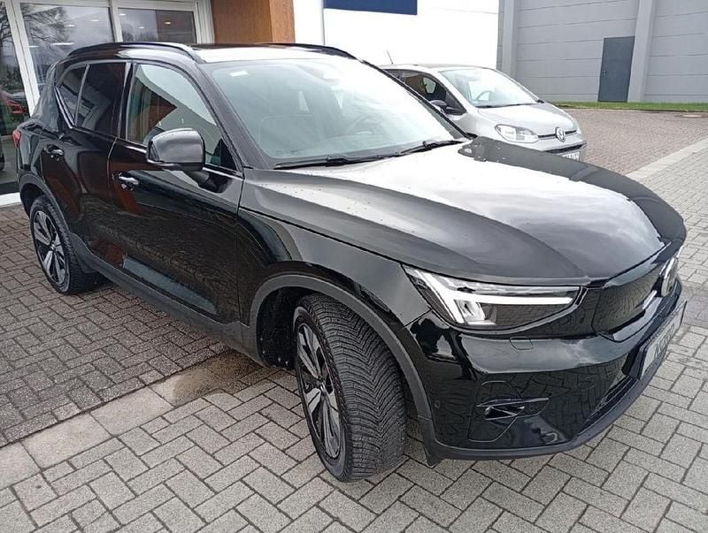 Gebraucht Volvo XC40 Ultimate 169 kW (231 PS) 2023 Black solid (stone) / solid SUV