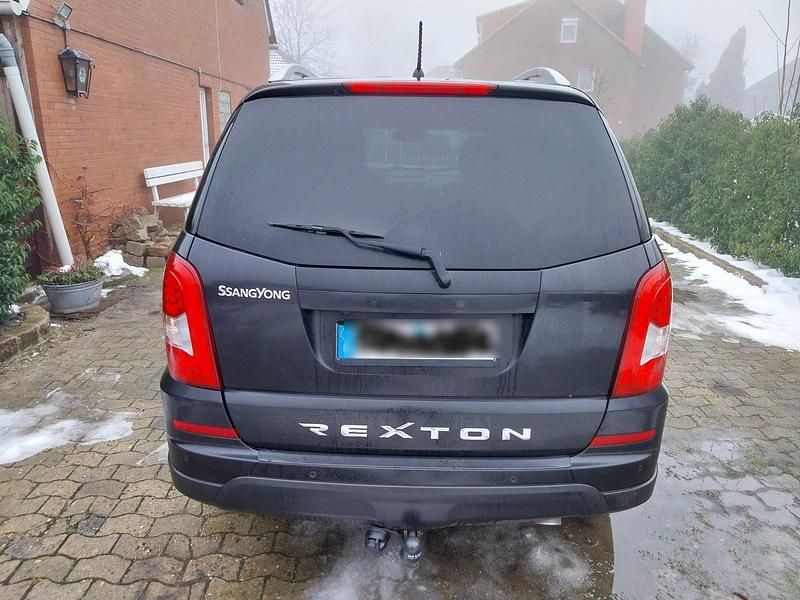 Gebraucht Ssangyong (KGM) Rexton Sapphire 178 PS (130 kW) 2017 SUV