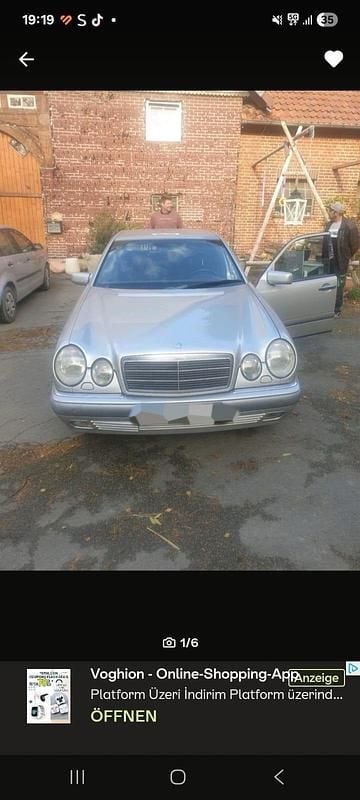 Silber Gebraucht 1998 Mercedes E240 Limousine | 2.000 € - Bild 1/3