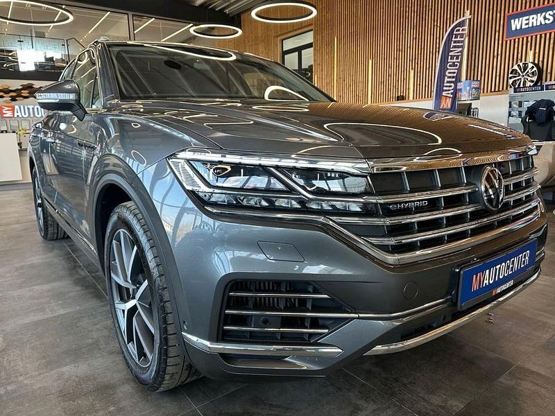 Gebraucht VW Touareg 381 PS (280 kW) 2021 Grau SUV
