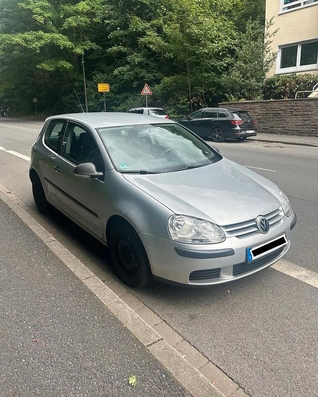 Silber Gebraucht 2007 VW Golf V Kleinwagen | 1.100 € (Superpreis) - Bild 1/4