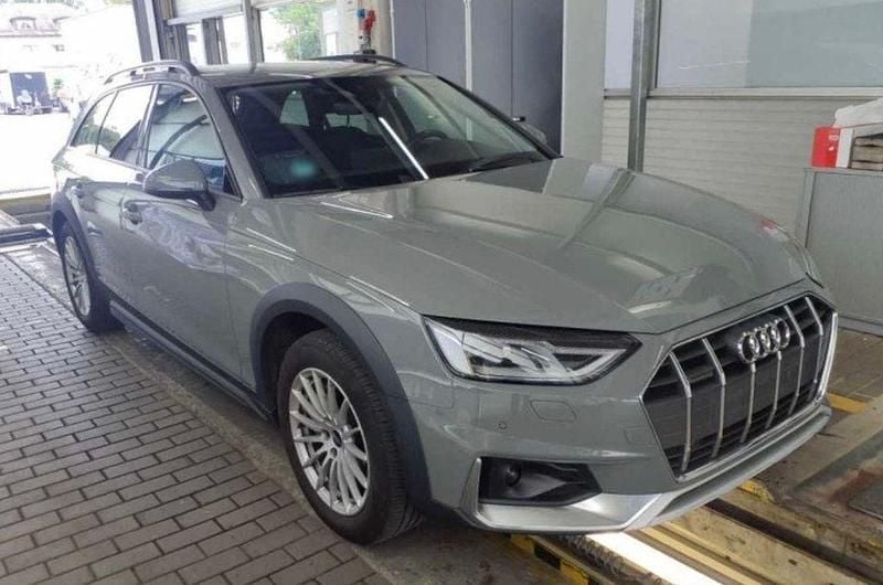 Grau Gebraucht 2022 Audi A4 Allroad Sport Kombi | 24.940 € (Superpreis) - Bild 1/4