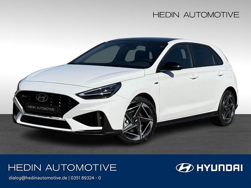 Atlas white Neu 2025 Hyundai i30 N Line Limousine | 29.590 € (Fairer Preis) - Bild 1/4