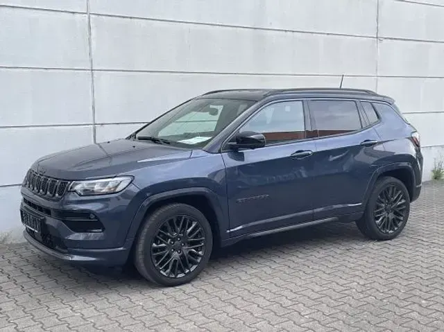 Gebraucht Jeep Compass 150 PS (110 kW) 2022 Blau metallic SUV