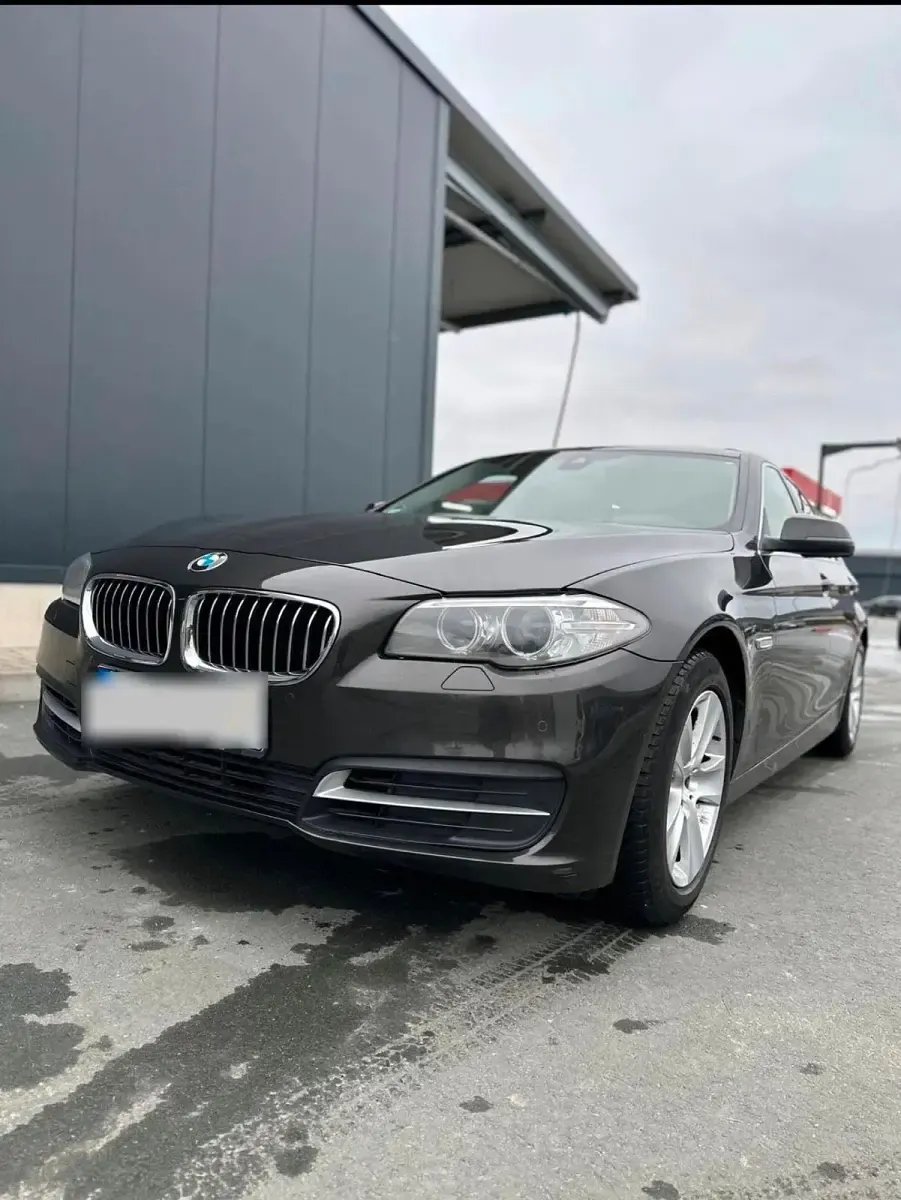 Gebraucht BMW 520 190 PS (139 kW) 2015 Schwarz Limousine