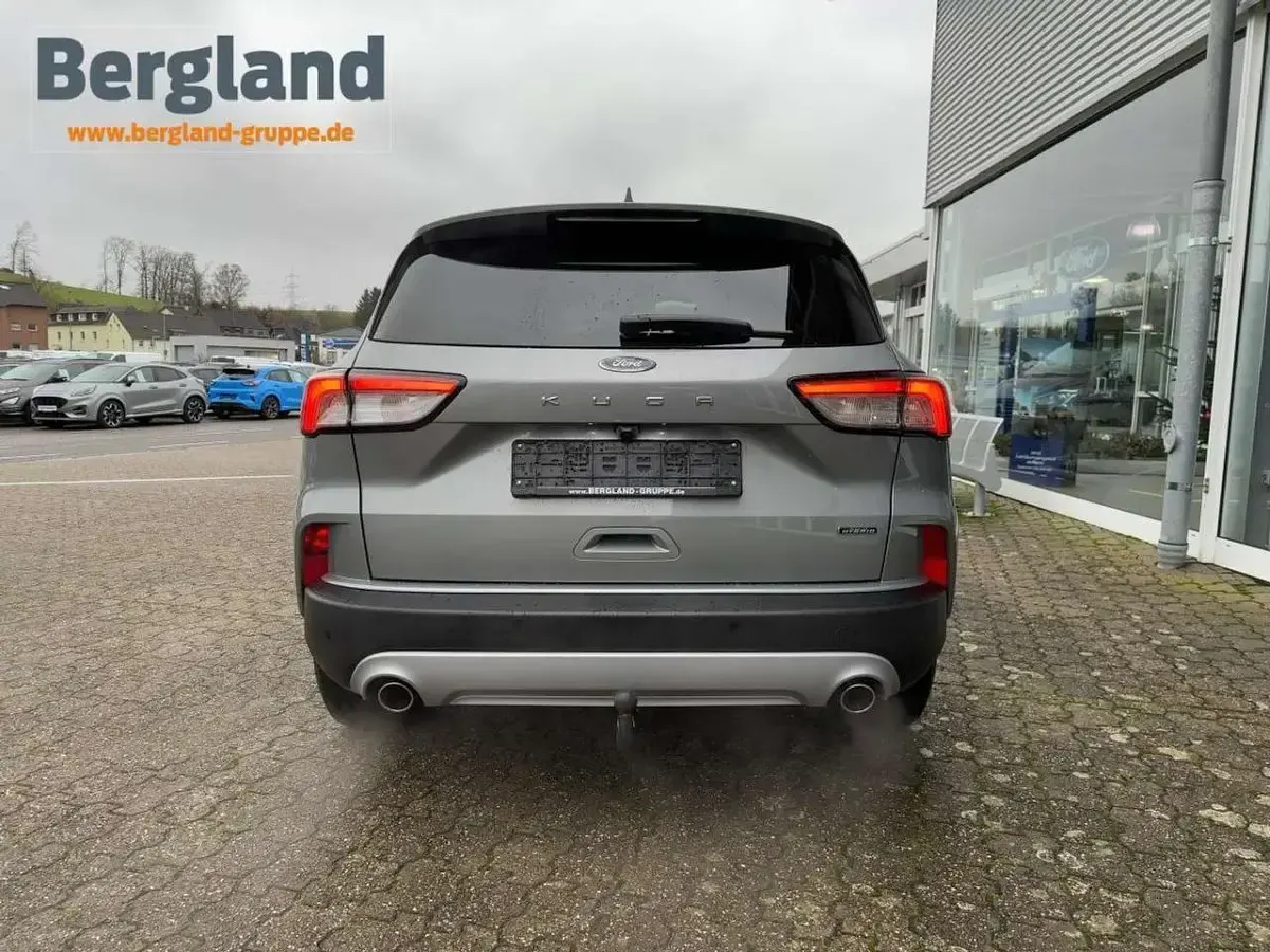 Gebraucht Ford Kuga Titanium X 224 PS (164 kW) 2024 Lackierung metallic "mineralsilber" silber SUV