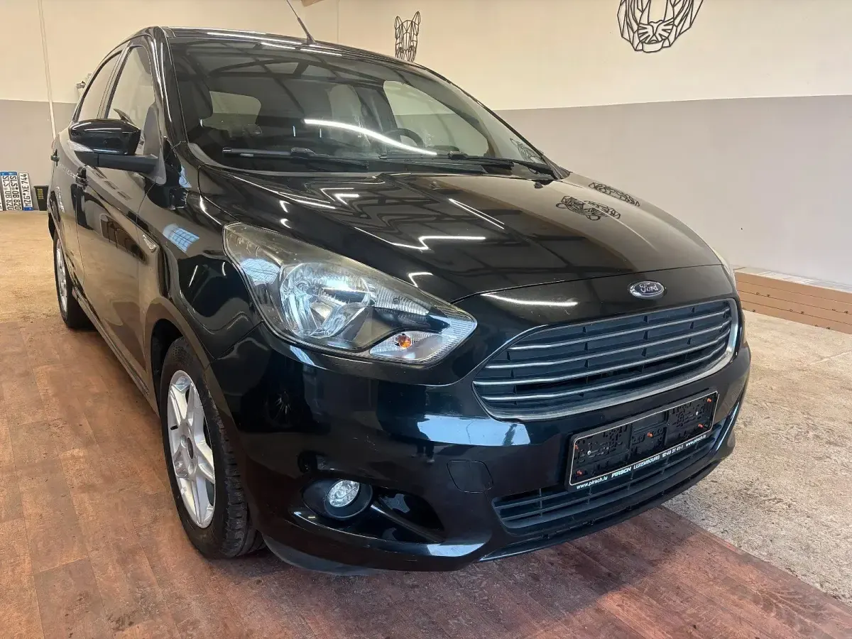 Gebraucht Ford Ka Plus Cool & Sound Edition 86 PS (63 kW) 2017 Schwarz Kleinwagen