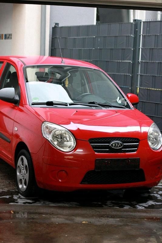 Rot Gebraucht 2010 Kia Picanto Kleinwagen | 1.499 € (Guter Preis) - Bild 1/4