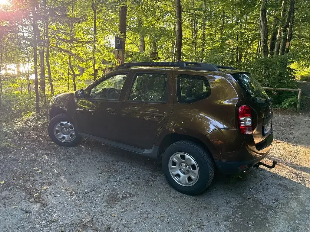 Gebraucht Dacia Duster Lauréate 125 PS (91 kW) 2014 Braun SUV