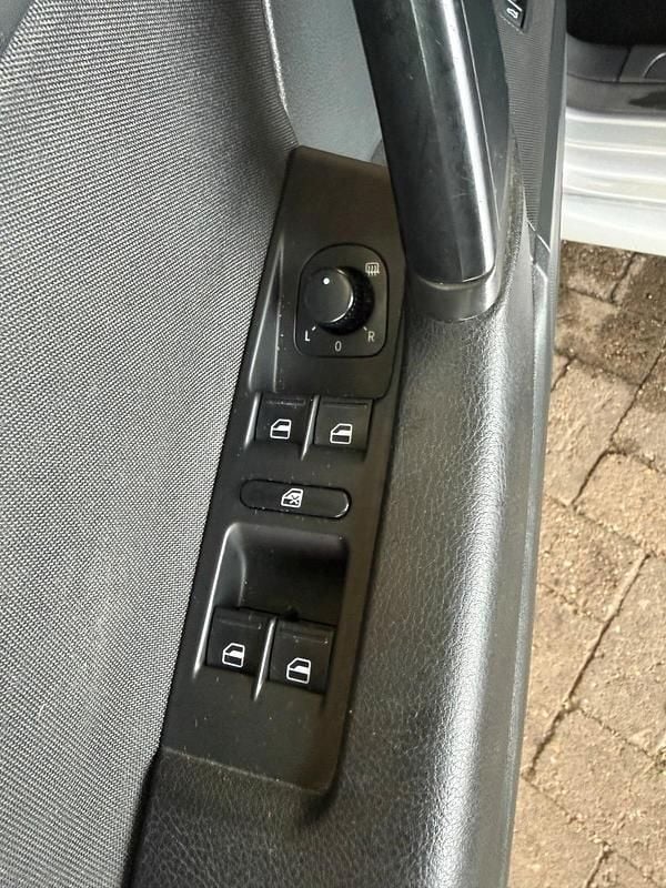 Usata VW Passat 122 CV (89 kW) 2011 Argento Station wagon