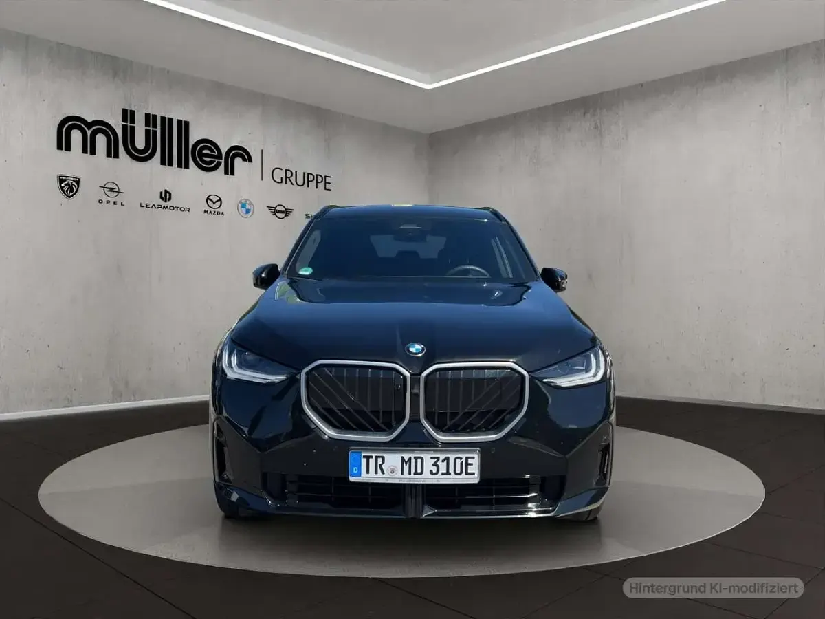 Gebraucht BMW X3 M Sport 299 PS (219 kW) 2026 Black sapphire metallic SUV