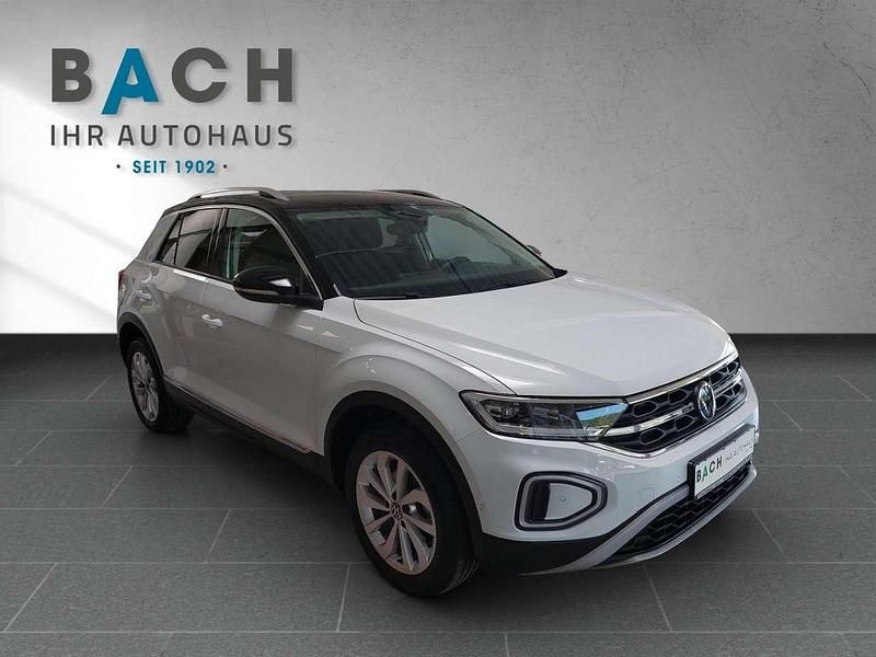 Gebraucht VW T-Roc Style 150 PS (110 kW) 2023 Pure white schwarz SUV