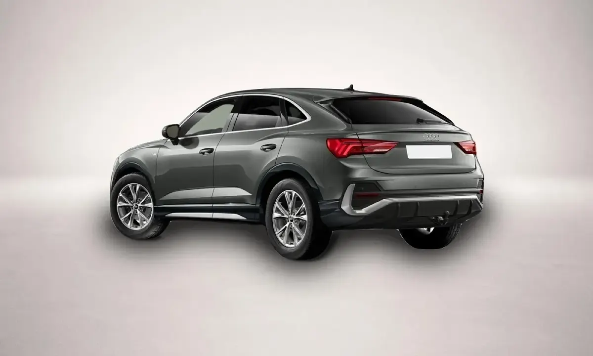 Gebraucht Audi Q3 Sportback S-Line 150 PS (110 kW) 2025 Manufacturer SUV