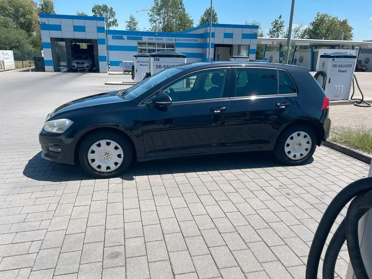 Gebraucht VW Golf VII 86 PS (63 kW) 2013 Schwarz Kleinwagen