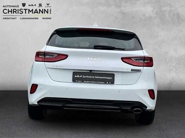 Neu Kia Ceed Style 101 PS (74 kW) 2026 Casa white Kleinwagen