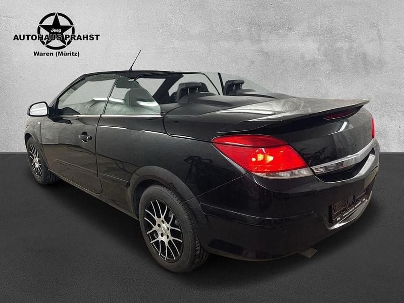 Gebraucht Opel Astra Cabriolet 140 PS (102 kW) 2010 Schwarz Cabrio