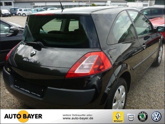 Gebraucht Renault Mégane II Avantage 98 PS (72 kW) 2005 Schwarz metallic Limousine