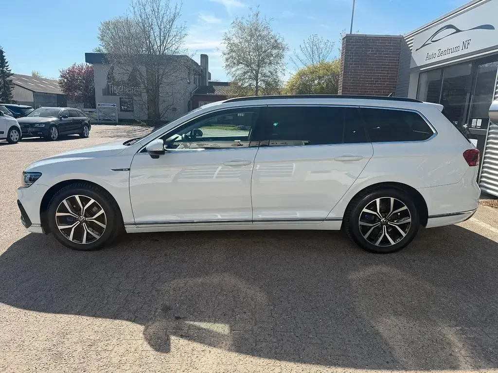 Gebraucht VW Passat GTE 218 PS (160 kW) 2021 Weiß Kombi
