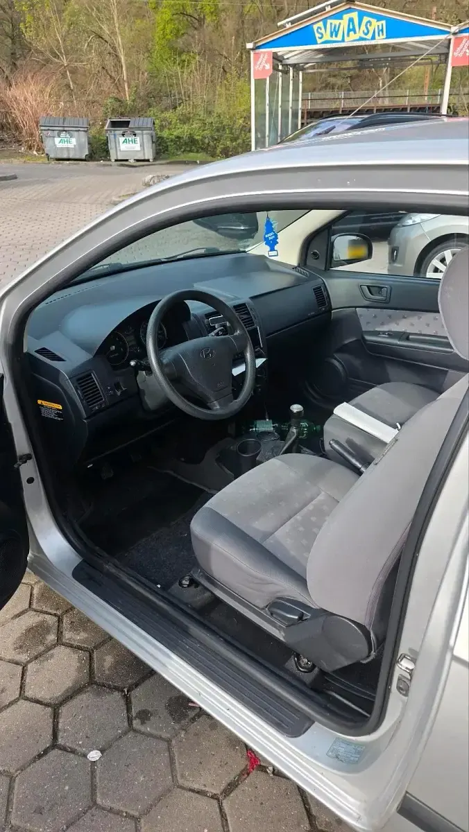 Second-hand Hyundai Getz 67 CP (49 kW) 2005 Gri Hatchback
