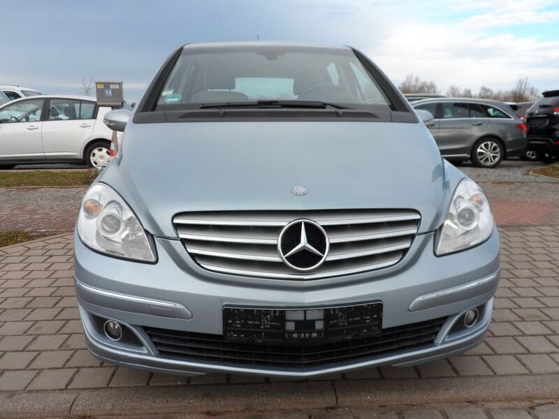 Gebraucht Mercedes B200 136 PS (100 kW) 2006 Blau Van / Kleinbus