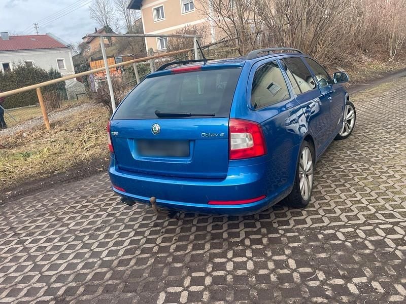 Gebraucht Skoda Octavia vRS 200 PS (147 kW) 2012 Blau Kombi