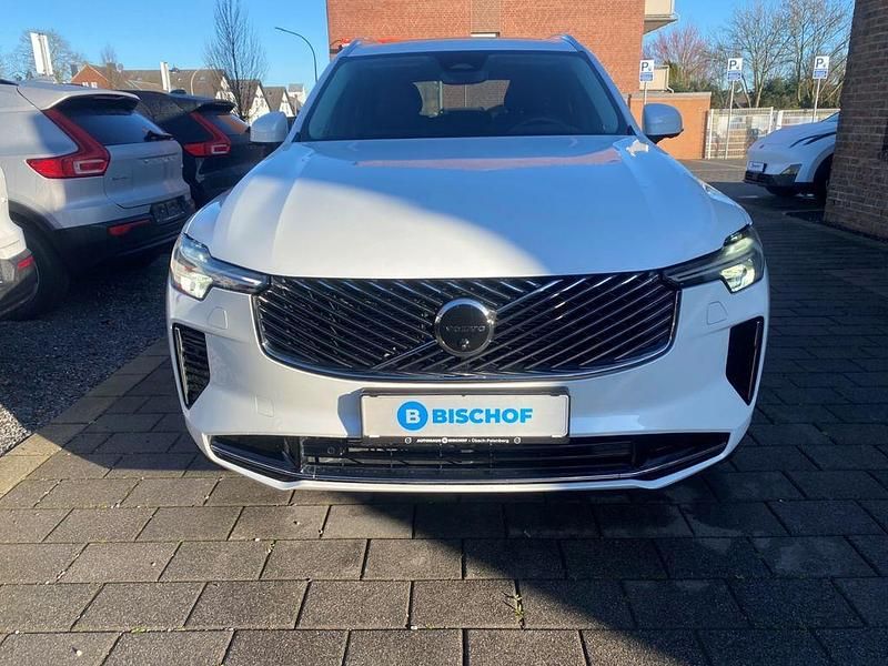 Gebraucht Volvo XC90 Plus 250 PS (183 kW) 2025 Weiß SUV