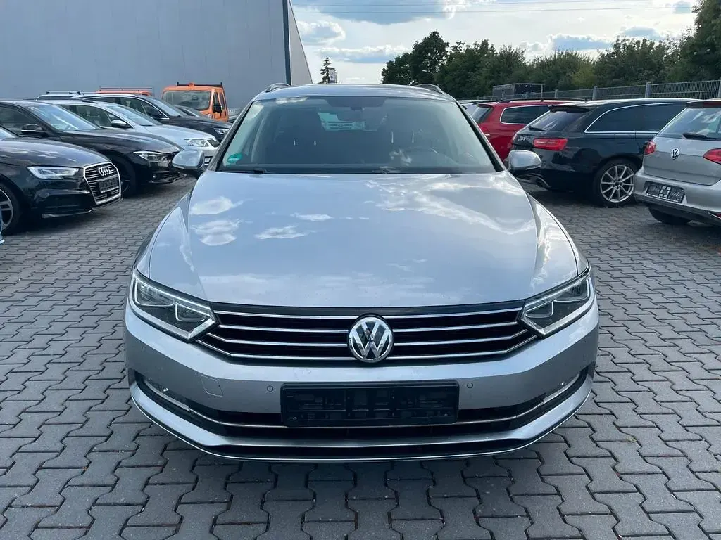 Gebraucht VW Passat 150 PS (110 kW) 2017 Silber Limousine