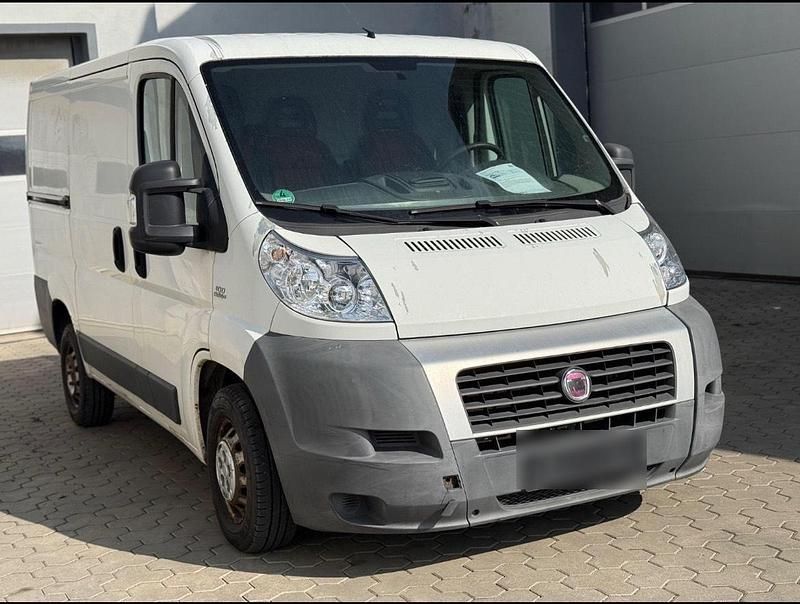 Weiß Gebraucht 2010 Fiat Ducato Van | 4.000 € - Bild 1/4