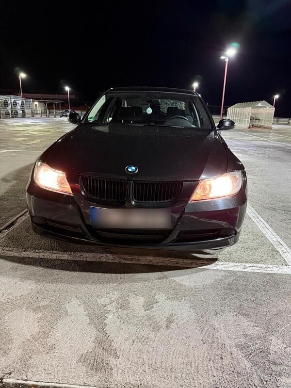 Schwarz Gebraucht 2006 BMW 318 Limousine | 2.850 € (Fairer Preis) - Bild 1/4