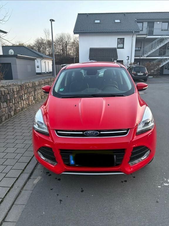 Gebraucht Ford Kuga SYNC Edition 120 PS (88 kW) 2015 Rot SUV